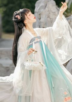 王  の  女  
