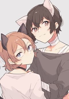 夏目先生の助手、情報屋をしながら旧双黒の指導をしているそうです。