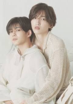 만져서 부서지다.