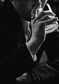 　[　能を得て術を魅せろ　]　