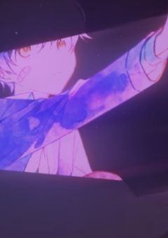 個性暴走グループの紫担当は、ある秘密を抱えています。