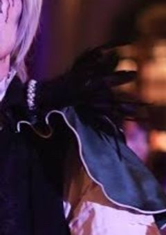 人間界とヴァンパイヤ界を行き行きしています。〜ハッピー系〜