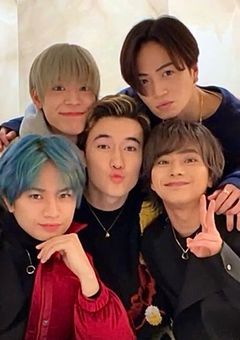 Sezyzone の紅一点は溺愛されてます。