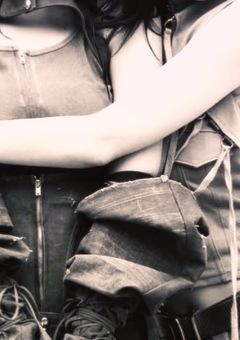 lovE iS suicide ♡