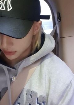 となりの君に、恋をした  。