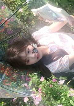 𝖥𝗅𝗈𝗋𝗂𝖺