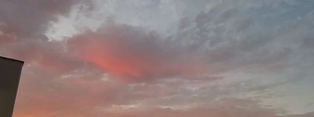 恋雨さくらさんの壁紙画像