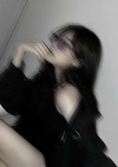 すれ違った彼女は、、