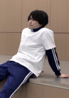 　陰 キ ャ 系 イ ケ メ ン