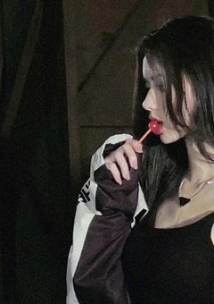 よく見るあの子は殺し屋でした