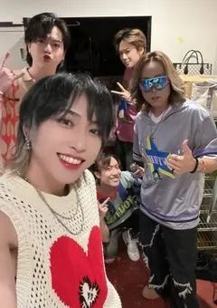 お願い...私にも愛を頂戴...？