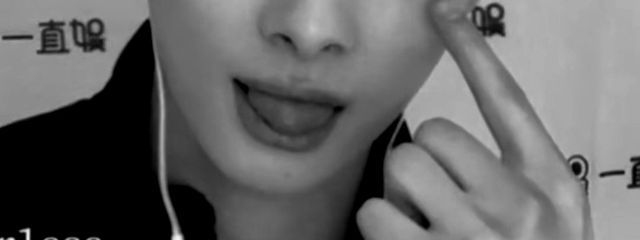 　　　　　仔貓さんの壁紙画像