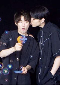 兄弟みたいと言われますが実は恋人です