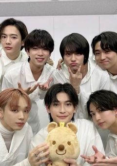 8 L O O M の 寮 母 に な り ま し た .