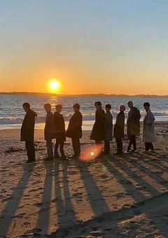 お隣さんが騒がしい。