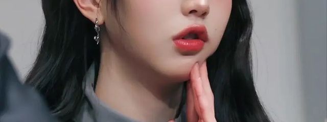 リヴィさんの壁紙画像