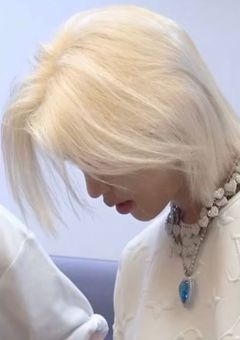 雇ったメイド、戦う男子系メイドでした。