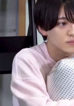 目が覚めたら俺は推しの嫁でした。