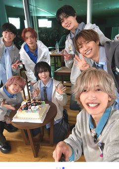 星降る夜に、永遠の微笑み ～七色の絆、末っ子の温もり～