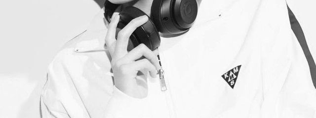 More さんの壁紙画像