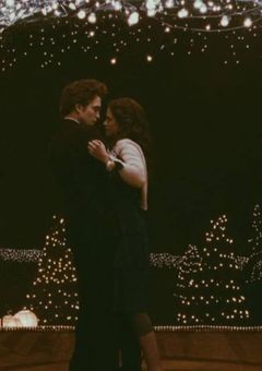 　𝐓𝐰𝐢𝐥𝐢𝐠𝐡𝐭 .