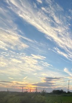 雲に隠れた、愛