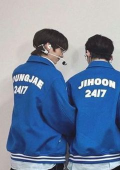 レンズの奥の秘密の恋