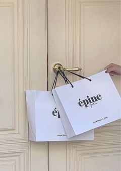 𝐅𝐫𝐢𝐞𝐧𝐝