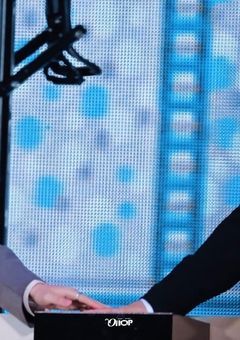 　み　ー　に　ー　：）