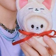 あやめろんぱん🦊さんのアイコン画像