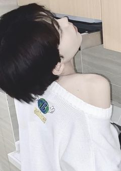 HYBEのニューグルはメンヘラです 。