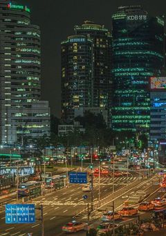 韓国で人気のソロ歌手は殺し屋です