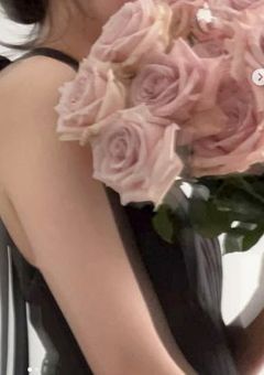 𝐓𝐖𝐈𝐂𝐄𝐓𝐄𝐄𝐍 𝐒𝐡𝐨𝐫𝐭 𝐒𝐭𝐨𝐫𝐲