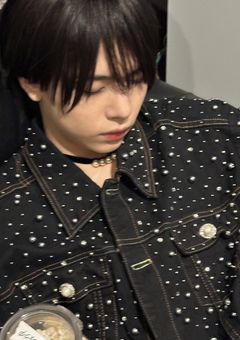 𝑺𝒕𝒓𝒂𝒏𝒈𝒆 𝒅𝒊𝒔𝒆𝒂𝒔𝒆.