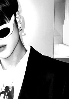 　　*　𝑲𝒊𝒍𝒍𝒆𝒓 𝒂𝒏𝒅 𝑳𝒐𝒗𝒆　*