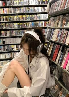 　　~　𝐵𝑒 𝑦𝑜𝑢𝑟𝑠𝑒𝑙𝑓　~