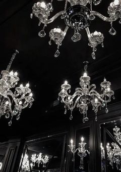 クラスの陽キャ 、R18配信者だった件