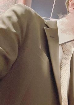 社 員 に な り ま し た 。