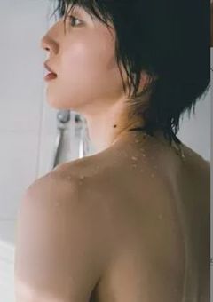 アイス咥えただけです