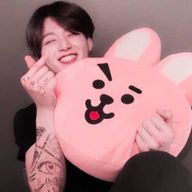 yuna🇰🇷 유나💜さんのアイコン画像