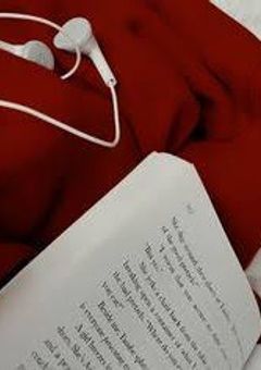 #幼馴染距離感バグです     「🍗❤️」