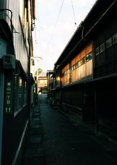 月と太陽