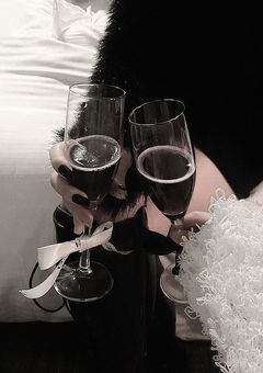 え く そ の 紅 一 点 .