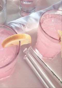 𝙋𝙞𝙣𝙠 𝙇𝙚𝙢𝙤𝙣𝙖𝙙𝙚 .