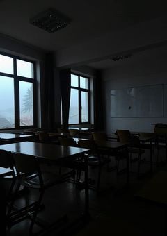 転生先は淫魔だらけの夜学園
