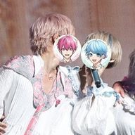 霜月瑠偉さんのアイコン画像