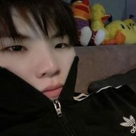         웆 이さんのアイコン画像