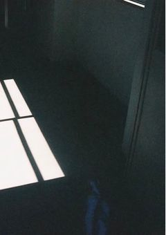 白い暗い出口で。