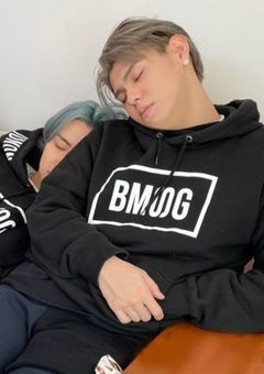 塩対応の彼氏、甘々兼過保護でした