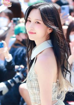 美人でかわいいお姉さん